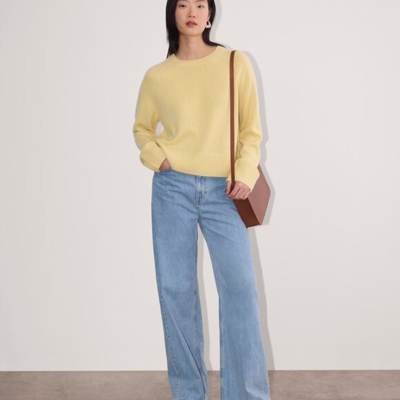 Everlane Boxy Cashmere Sweater - Picture 2 of 11